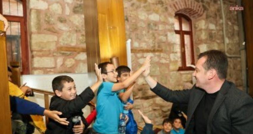 Silivri Belediye Başkanı Bora Balcıoğlu, Veteriner İşleri Müdürlüğü'nün ilkokul öğrencilerine