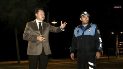 Silivri Belediye Başkanı Bora Balcıoğlu, Silivri Sahili’nin Boşnakbahçe mevkiinde falezlerde