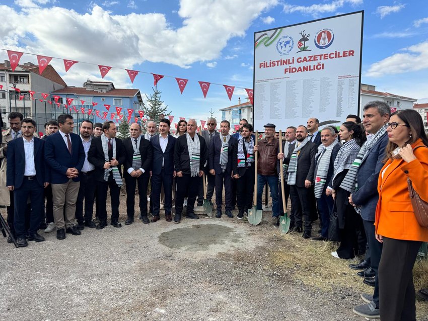 Sincan’da Şehit Filistinli gazeteciler için hatıra ormanı oluşturuldu Sincan Belediyesi ve Türkiye Basın Federasyonu iş birliğinde, Filistin’de hayatını