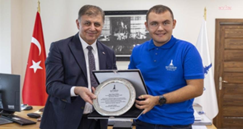 İzmir Büyükşehir Belediye Başkanı Cemil Tugay, Manş Denizi ve Cebelitarık