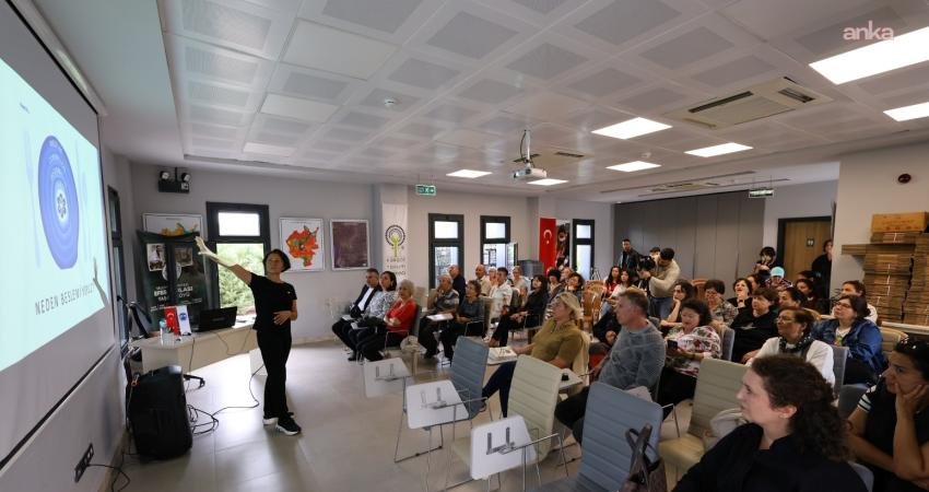 Selçuk Belediyesi, “Temiz Gıdalarla Fonksiyonel Beslenme” söyleşisi gerçekleştirdi. Efes Tarlası Yaşam