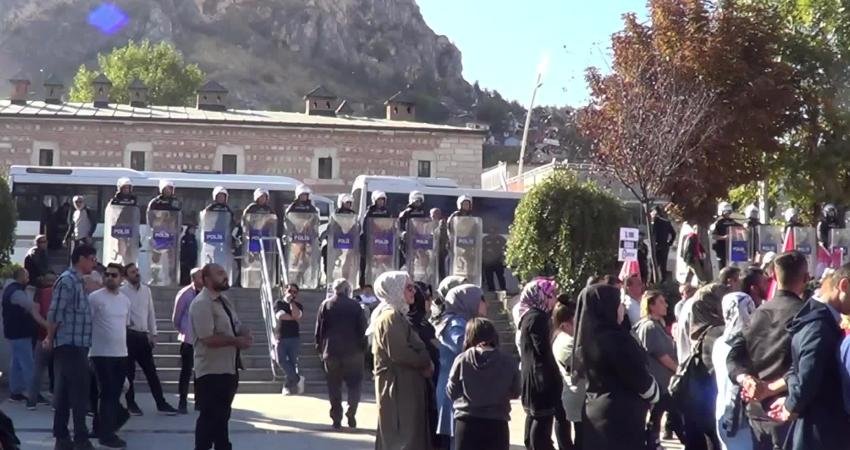 Tokat'ta maaş ve tazminat alacakları için 13 gündür direnişte olan