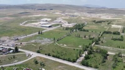 Erzurum 2. OSB’de toprağa gömülü olarak bulunan ve menşei belirlenemeyen