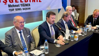 Türkiye Şoförler ve Otomobilciler Federasyonu (TŞOF) Genel Başkanı Mehmet Yiğiner başkanlığındaki Bölge Değerlendirme