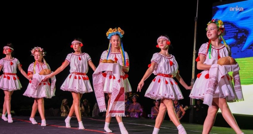 Manavgat Belediyesi tarafından düzenlenen 9. Uluslararası Halk Dansları Festivali, 10-11