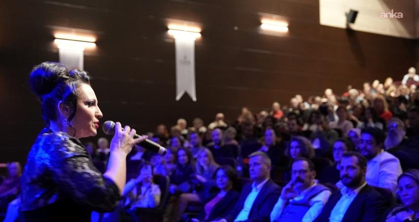 Maltepe Belediyesi’nin “Hayat Sahnede” sloganıyla düzenlediği 7. Uluslararası Maltepe Tiyatro