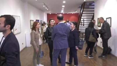 Ankara Kalesi'nde bulunan Emin Antik Sanat Galerisi'nde "Ustalığa Saygı" resim