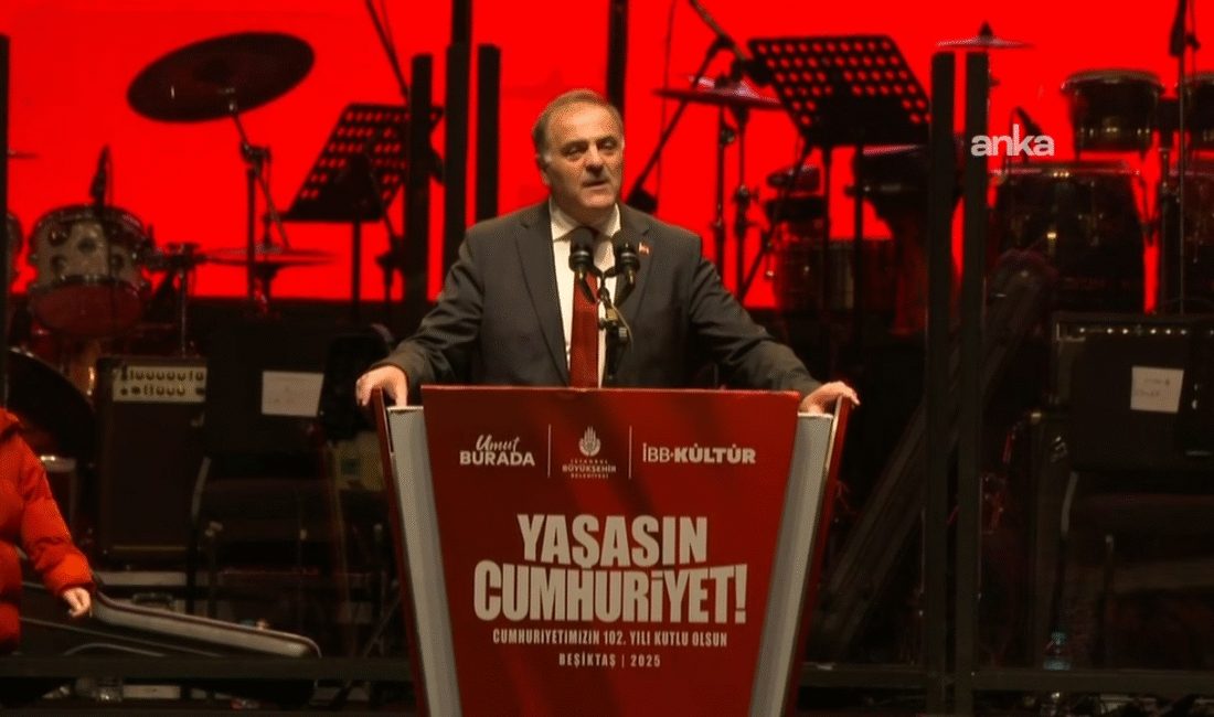 Türkiye Cumhuriyeti’nin 102’inci kuruluş yıl dönümü kutlamasında konuşan İBB Başkan