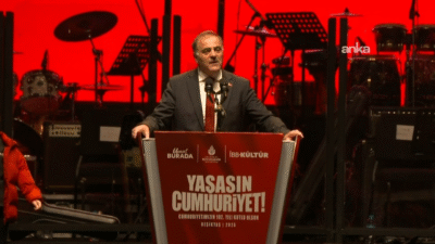 Türkiye Cumhuriyeti’nin 102’inci kuruluş yıl dönümü kutlamasında konuşan İBB Başkan