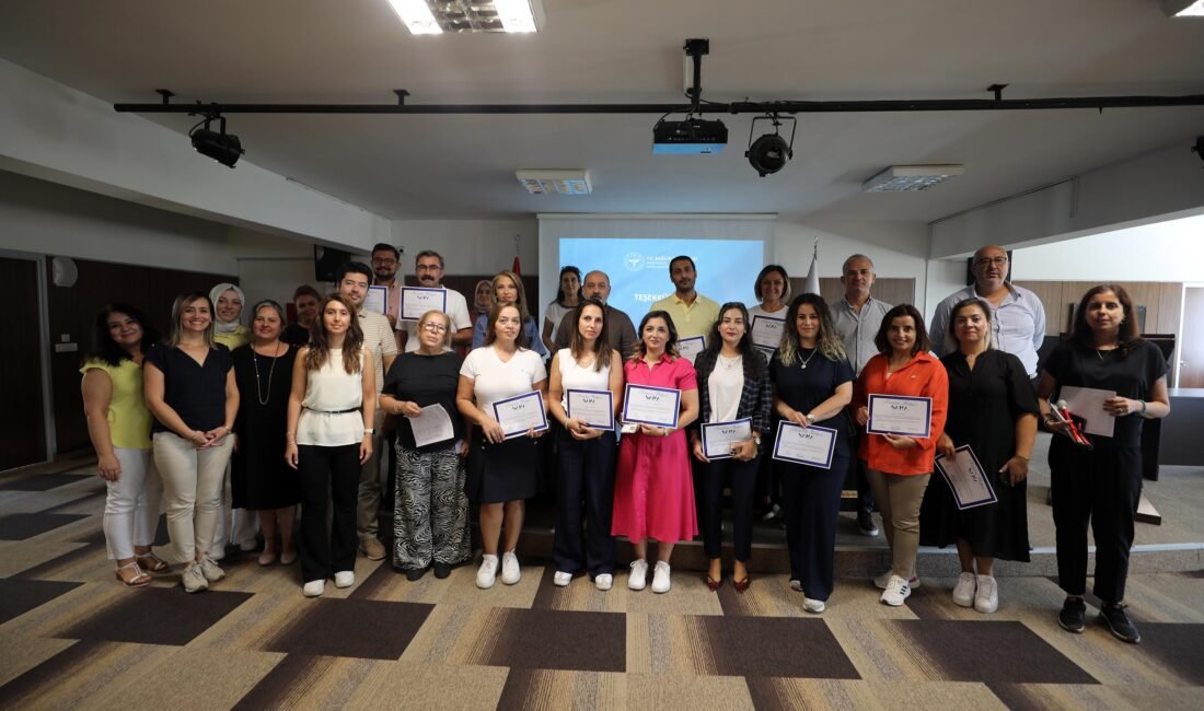 Yenimahalle’de SAHA Elçileri Akademi Eğitimi Yenimahalle Belediyesi, sağlıklı yaşam konusunda farkındalık yaratmak ve belediye çalışanlarının