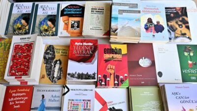 Muratpaşa Belediyesi tarafından düzenlenen Antalya Edebiyat Günleri, bu yıl 21–23