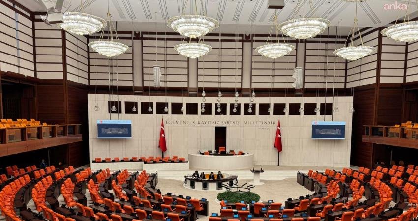 TBMM’ye haftaya sunulması planlanan yargı paketinden suça sürüklenen çocuklarla ilgili madde çıkarıldı, araştırma komisyonu kurulacak AK Parti tarafından hazırlıkları süren 11. Yargı Paketi'nden suça sürüklenen