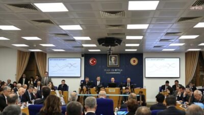 CHP İzmir Milletvekili Ümit Özlale, Hazine ve Maliye Bakanlığı'nın 2026