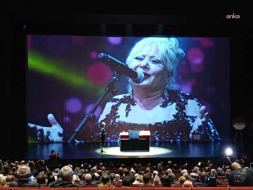 Kızını ziyaret amacıyla bulunduğu ABD'de doğum gününde hayatını kaybeden Türk sanat