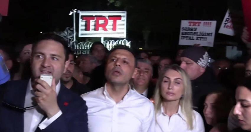İBB Davası'nın TRT'de canlı yayınlanması için basın açıklaması yapmak isterken