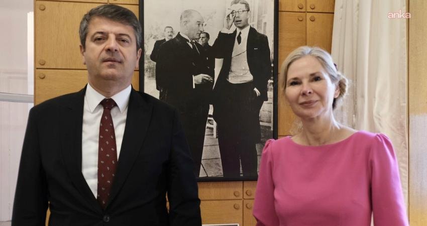 Adıyaman Belediye Başkanı Tutdere’den İsveç’in Ankara Büyükelçisi Mard’a ziyaret Adıyaman Belediye Başkanı Abdurrahman Tutdere, İsveç'in Ankara Büyükelçisi Malena Mard'a