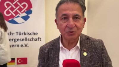 Bavyera Türk-Alman Tabipler Birliği tarafından Nürnberg'de düzenlenen kadın sağlığı bilgilendirme