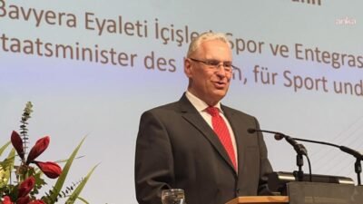 Almanya’da Noel pazarlarının açılmasıyla güvenlik önlemleri artırıldı. Bavyera İçişleri Bakanı