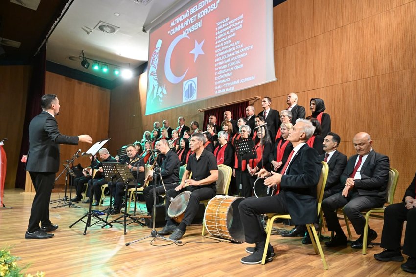 Altındağ Belediyesi, 29 Ekim Cumhuriyet Bayramı kutlamaları kapsamında düzenlediği konser