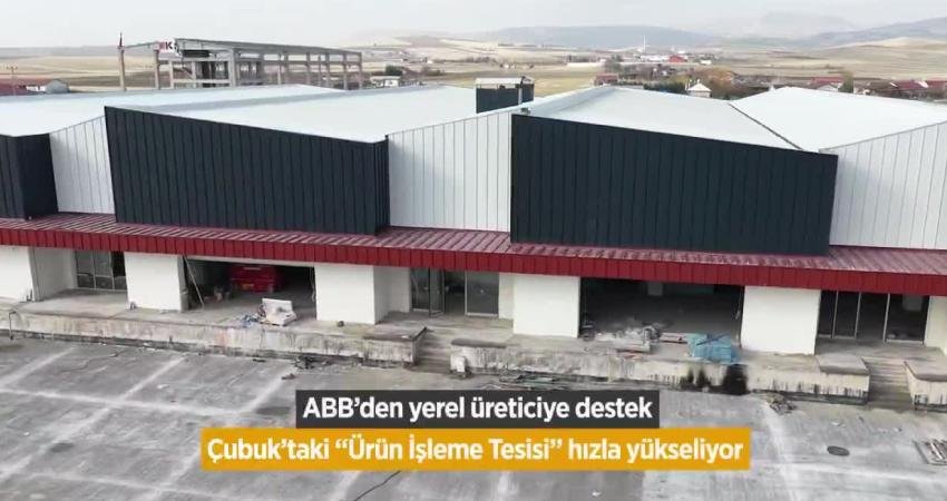 Ankara Büyükşehir Belediyesi’nden üreticiye destek: Çubuk’taki modern “Ürün İşleme Tesisi” hızla yükseliyor Ankara Büyükşehir Belediyesi (ABB), tarımsal üretimi güçlendirmek ve yerel üreticiyi