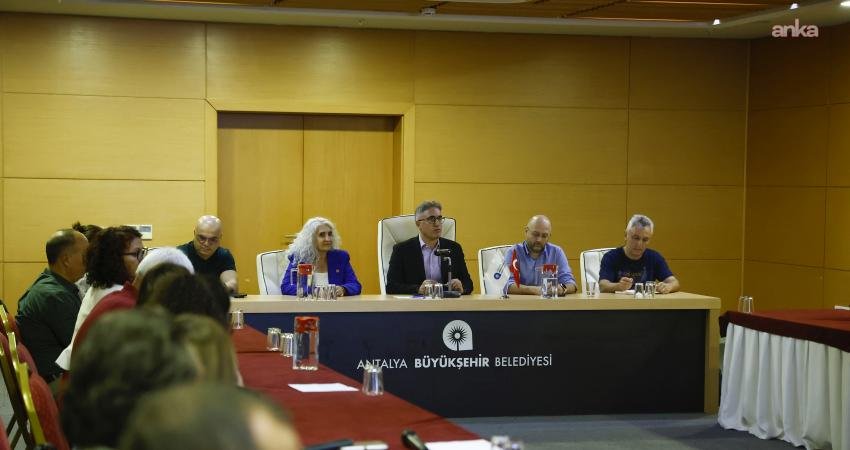 Antalya Büyükşehir Belediyesi, Çevre Kurulu Toplantısı’nda Düden Çayı’nın Akdeniz’e döküldüğü