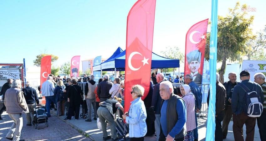 Aydın Büyükşehir Belediyesi, Didim’de fide dağıttı Aydın Büyükşehir Belediyesi tarafından, ata tohumlarının korunması, üretiminin devamlılığının sağlanması