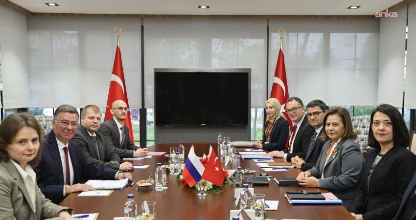 Dışişleri Bakan Yardımcısı Büyükelçi Berris Ekinci, Rusya Dışişleri Bakan Yardımcısı