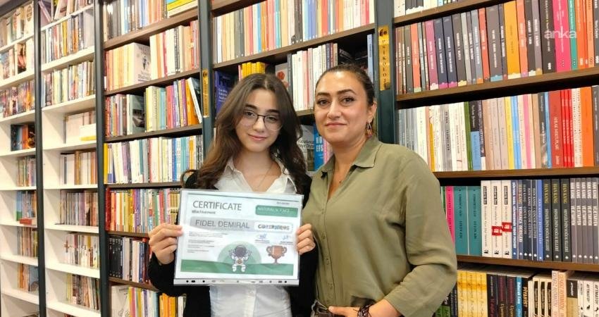 Uluslararası Copernicus Bilim Olimpiyatları'nda bronz madalya kazanan 15 yaşındaki Fidel