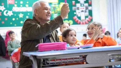 Mamak Belediye Başkanı Veli Gündüz Şahin, 24 Kasım Öğretmenler Günü