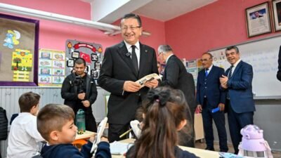 Altındağ Belediye Başkanı Dr. Veysel Tiryaki, ilçede bulunan okulları ziyaret