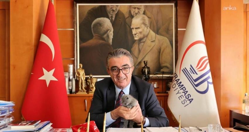 Bayrampaşa Belediyesi'nin CHP'li Meclis Üyesi Bahar Bozkurt,  CHP'li belediyelere