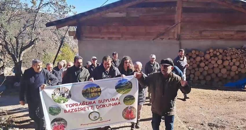 Bazgiret’te madene karşı tepki artıyor: Bu topraklardan beslendik, şimdi onları korumak için mücadele edeceğiz Artvin’in Şavşat ilçesine bağlı Bazgiret Köyü’nde, Lidya ve Erkan Madencilik