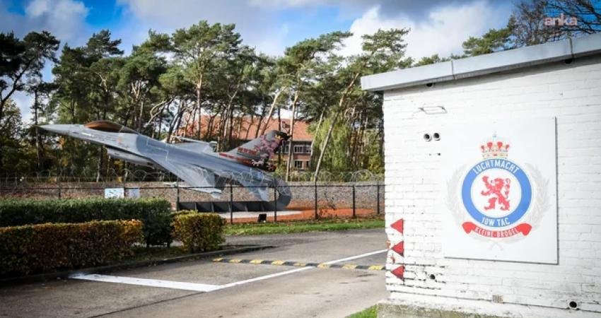 Belçika’da dron krizi: Ulusal Güvenlik Konseyi bugün acil toplanıyor Belçika Ulusal Güvenlik Konseyi, ülke genelinde havaalanlarında tespit edilen insansız