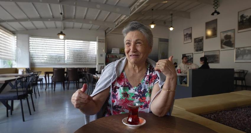 Buca Belediyesi tarafından kitap kafe konseptiyle yıllar sonra yeniden hizmete