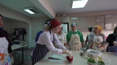 Buca Belediyesi’nin, Buca Halk Eğitimi Merkezi iş birliğiyle Evka-1 Semt