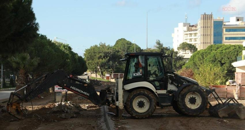 Burhaniye Belediyesi, ilçe genelinde çalışmalarını sürdürüyor Burhaniye Belediyesi Fen İşleri Müdürlüğü ekipleri, ilçe genelinde başlattığı yol,