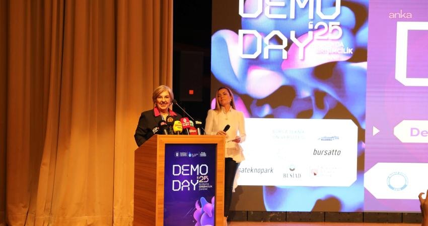 “Bursa Demo Day 2025” genç girişimciler ile yenilikçi teknoloji çözümlerini bir araya getirdi Bursa Büyükşehir Belediyesi tarafından yenilikçi çözümleri desteklemek ve teknoloji temelli