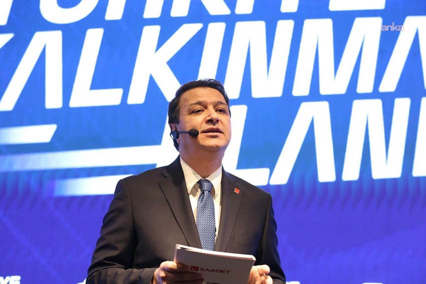 Saadet Partisi Genel Başkanı Mahmut Arıkan, partisinin hazırladığı "Türkiye Kalkınma Planı"nı