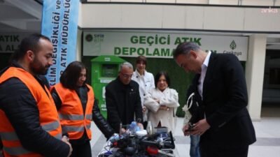 Çankaya Belediyesi personeli, Avrupa Atık Azaltım Haftası kapsamında düzenlenen elektronik