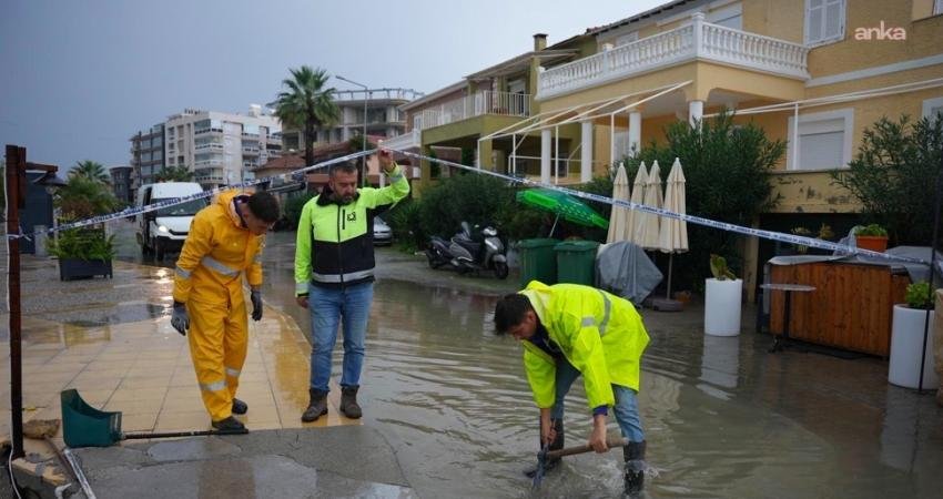 Çeşme’de dün öğle saatlerinden itibaren etkili olan olağanüstü yağışta, metrekareye