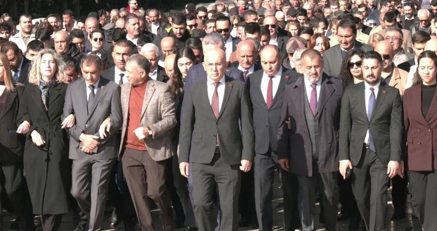 CHP Ankara İl Başkanı Ümit Erkol, parti heyeti ve il