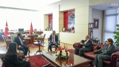 CHP Genel Başkanı Özgür Özel, Kuzey Kıbrıs Türk Cumhuriyeti'nde (KKTC) faaliyet