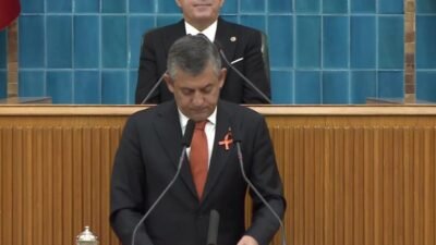 CHP Genel Başkanı Özgür Özel, partisinin grup toplantısında, Cumhurbaşkanı Recep