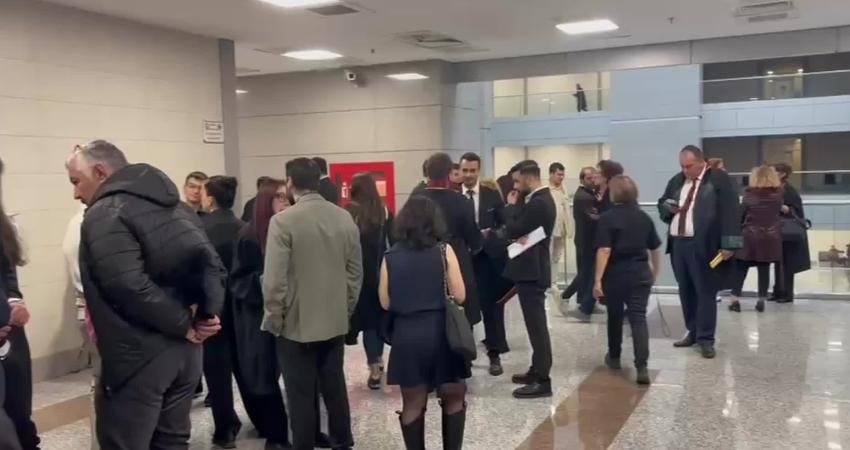 CHP İstanbul İl Başkanlığı’nın polis ablukasına alınması ve kayyum atanmasıyla