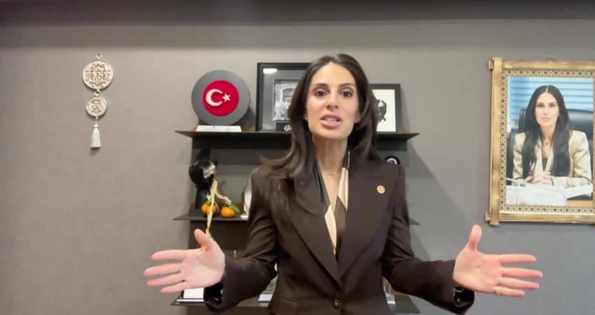 CHP’li Özcan’dan Kille Koyu’ndaki projeye tepki: “Halkın denizi parsel parsel satılıyor” CHP Muğla Milletvekili Gizem Özcan, Kille Koyu’nda “Özel Çevre Koruma