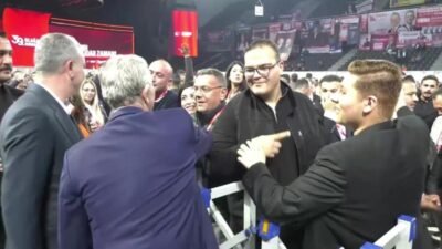 Ankara Büyükşehir Belediye (ABB) Başkanı Mansur Yavaş, CHP'nin Parti Meclisi