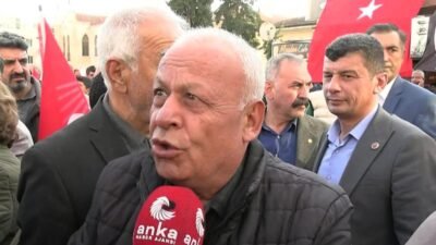 CHP'nin Kilis'te düzenlediği mitinge katılan yurttaşlar, tutuklu belediye başkanları için