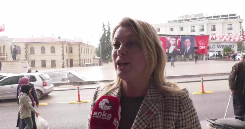 CHP’nin “Millet İradesini Sahip Çıkıyor”mitingi yarın Kilis’te… Asu Kaya: AKP iktidarı Kilis’i adeta çaresiz bırakmış durumda, devlet Kilis’ten elini eteğini çekmiş CHP'nin yarın Kilis'te yapılacak "Millet İradesine Sahip Çıkıyor" mitingi öncesinde