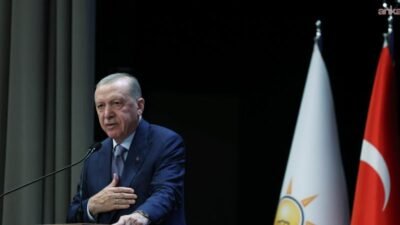 Cumhurbaşkanı Recep Tayyip Erdoğan, "Bu akşam vefat haberini aldığımız Türk