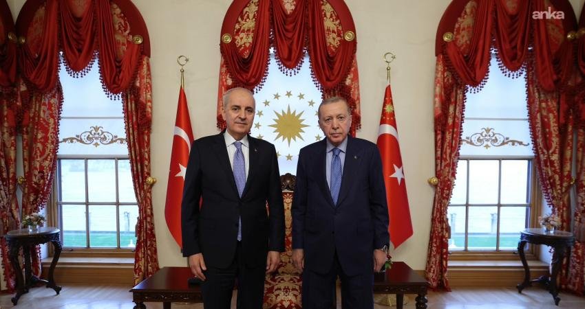 Cumhurbaşkanı Erdoğan, TBMM Başkanı Numan Kurtulmuş ile Dolmabahçe ofisinde bir araya geldi Cumhurbaşkanı Recep Tayyip Erdoğan, Türkiye Büyük Millet Meclisi Başkanı Numan